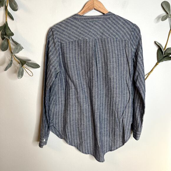Listicle Blue Cross Front Blouse - Picture 5 of 5